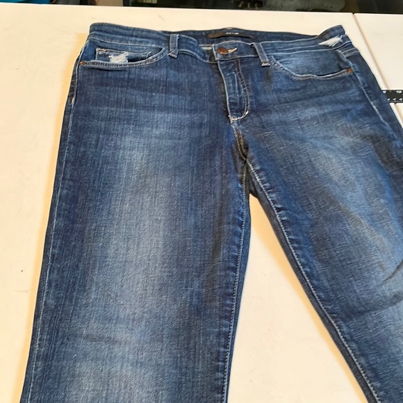 Joe’s Jeans size 30 high rise blue jeans The Torrianne with stretch - Picture 1 of 15